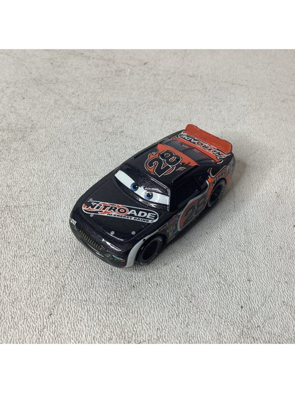 Disney Pixar Cars - Aiken Axler Nitroade #28 - MATTEL 1:55 DIE-CAST
